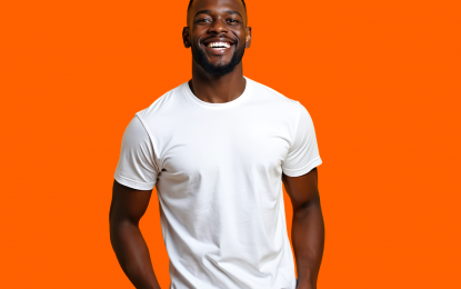 Une entrepreneuse libérale contente en découvrant les tarifs d'expert-comptable appliqué par Full Bizz pour les professions libérales