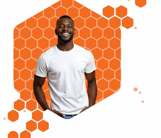 Un micro entrepreneur heureux de la gestion de la comptabilité de sa micro-entreprise