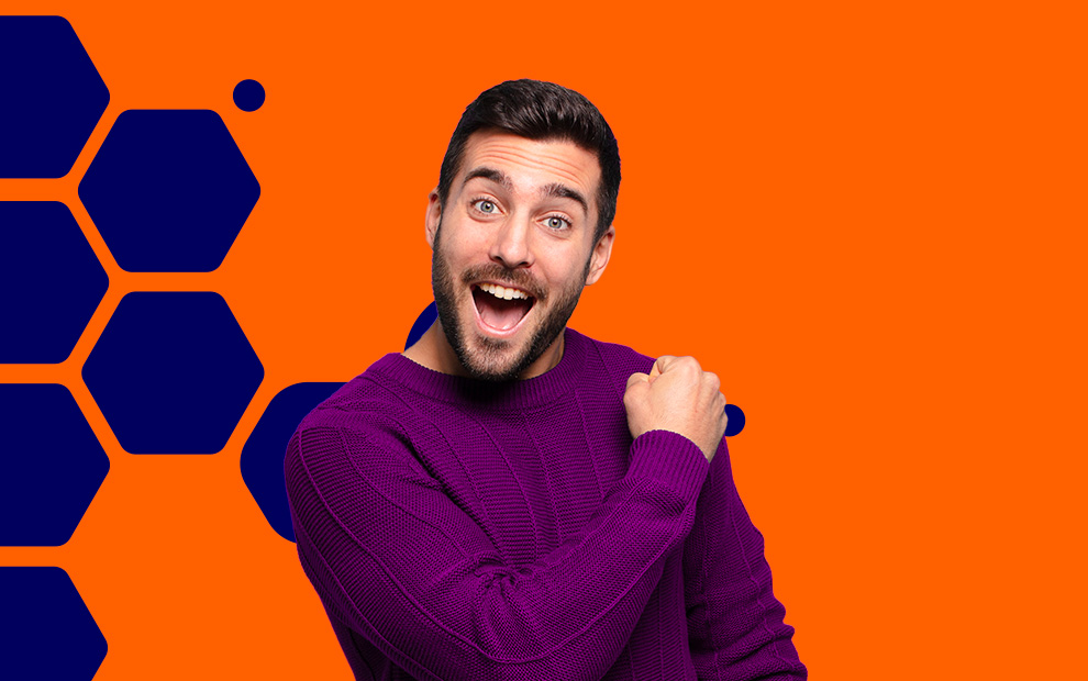 Un entrepreneur heureux d'avoir créé son entreprise.